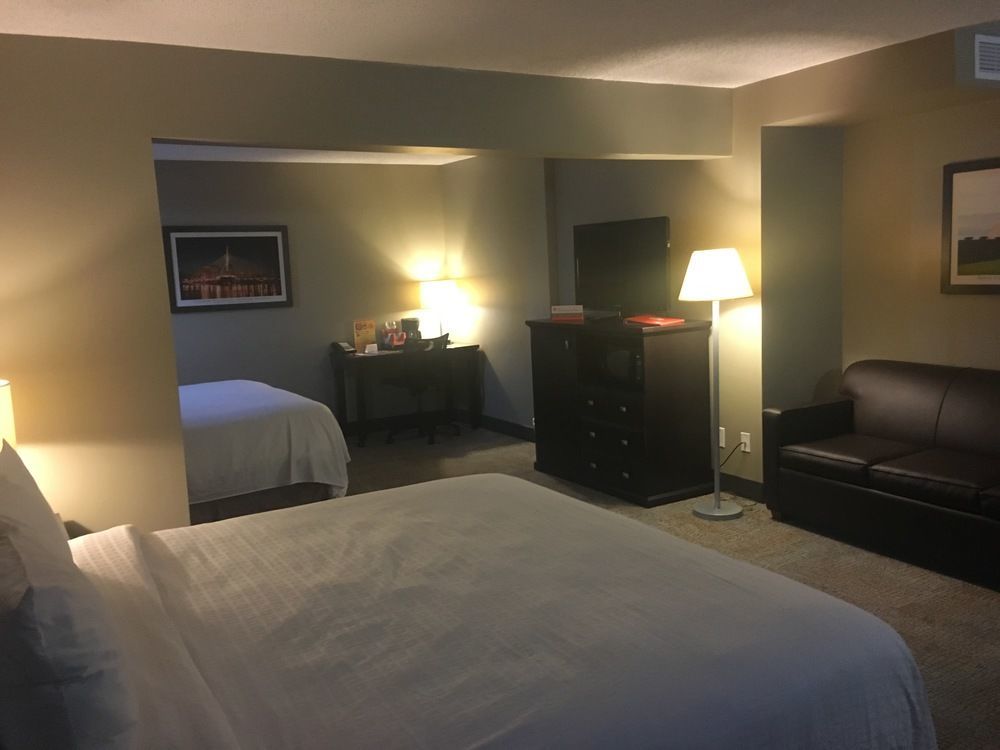 Express By Canad Inns Winnipeg Exteriör bild
